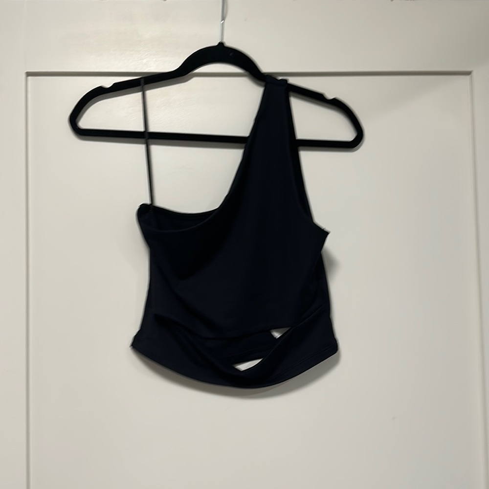 Nwt Abercrombie one shoulder crop top with cut out